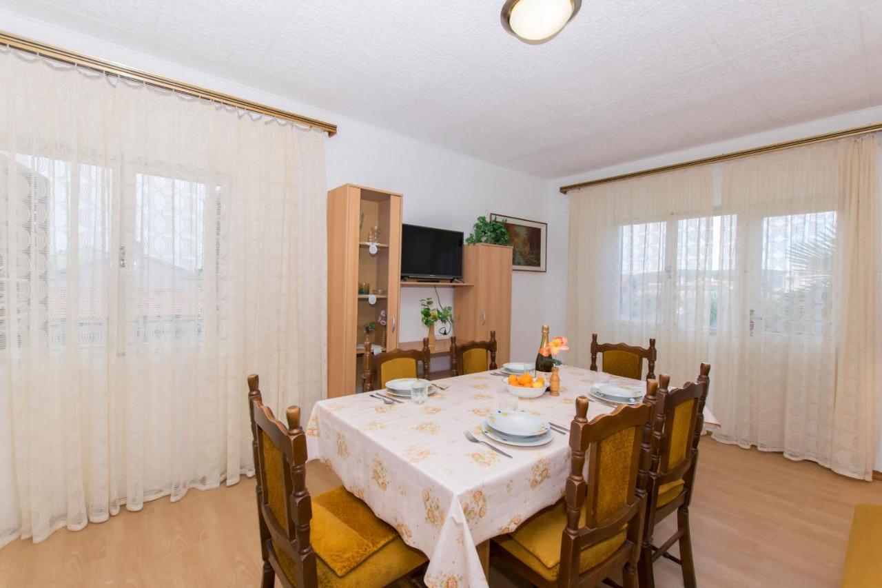 Apartments Amalija Vodice Bagian luar foto