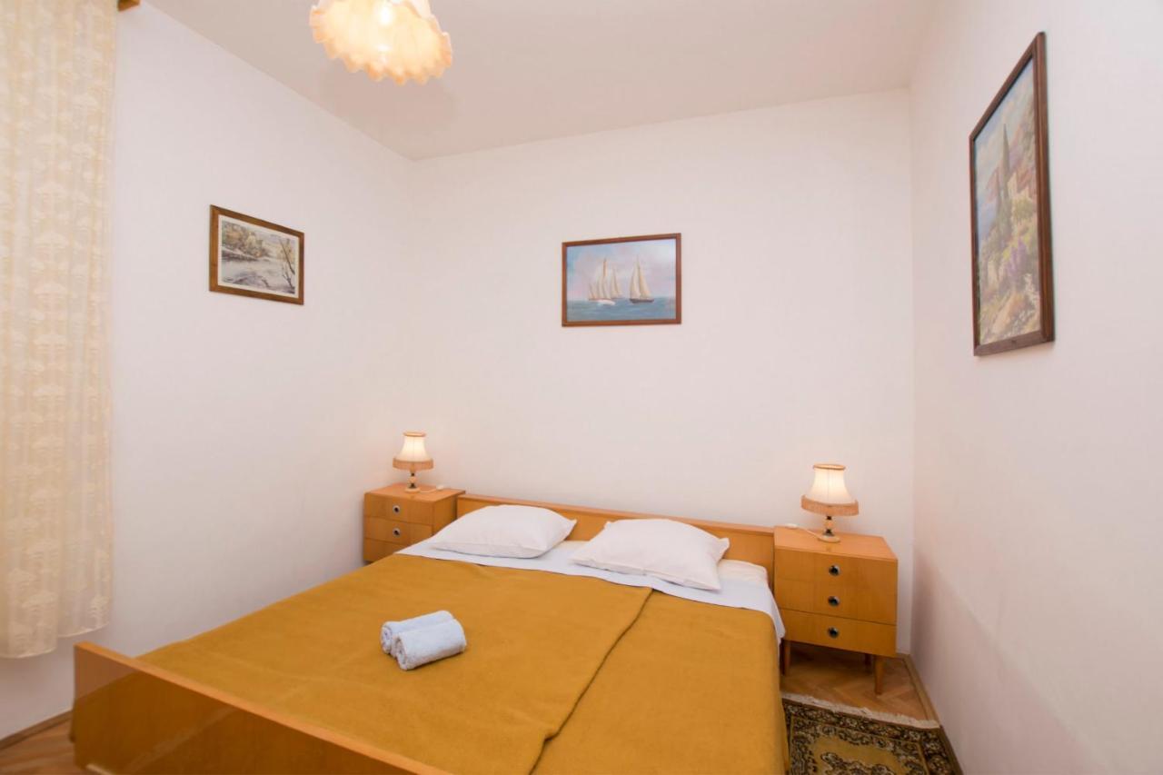 Apartments Amalija Vodice Bagian luar foto